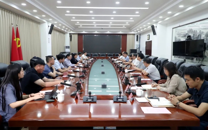 周波接待天津榮程祥泰投資控股集團有限公司、天津東疆綜合保稅區(qū)、天津市海河產(chǎn)業(yè)基金管理有限公司負責人一行