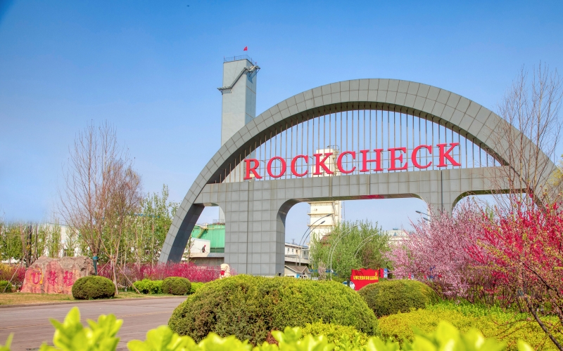 跑出加速度 干出新高度！榮鋼棒材車(chē)間7月刷新產(chǎn)能紀(jì)錄