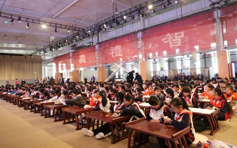 學習“五史” 體驗非遺 塘沽十一中學師生到時代記憶開展研學活動