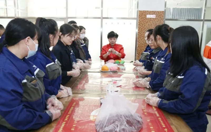 巧手捏面塑 指尖傳非遺！榮程鋼鐵這場活動超有趣