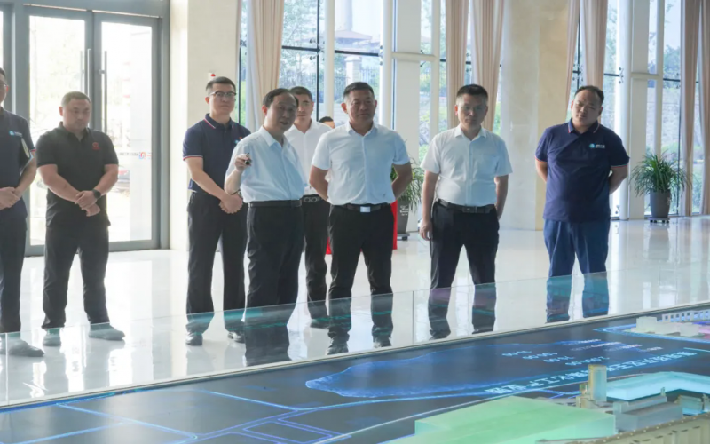 榮程集團(tuán)副總裁、榮程新能集團(tuán)董事長(zhǎng)張立華赴金鼎鋼鐵集團(tuán)煤焦化參觀考察